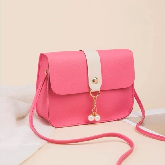 ⚠️Clearance Hot Pink Mini Square Crossbody Bag - Picture 2 of 5
